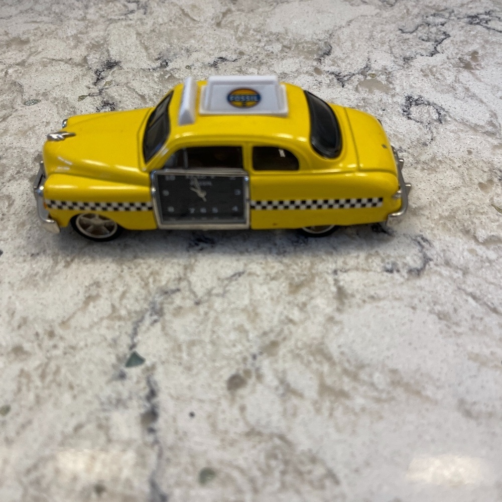 Fossil Limited‎ Edition Taxi Cab clock